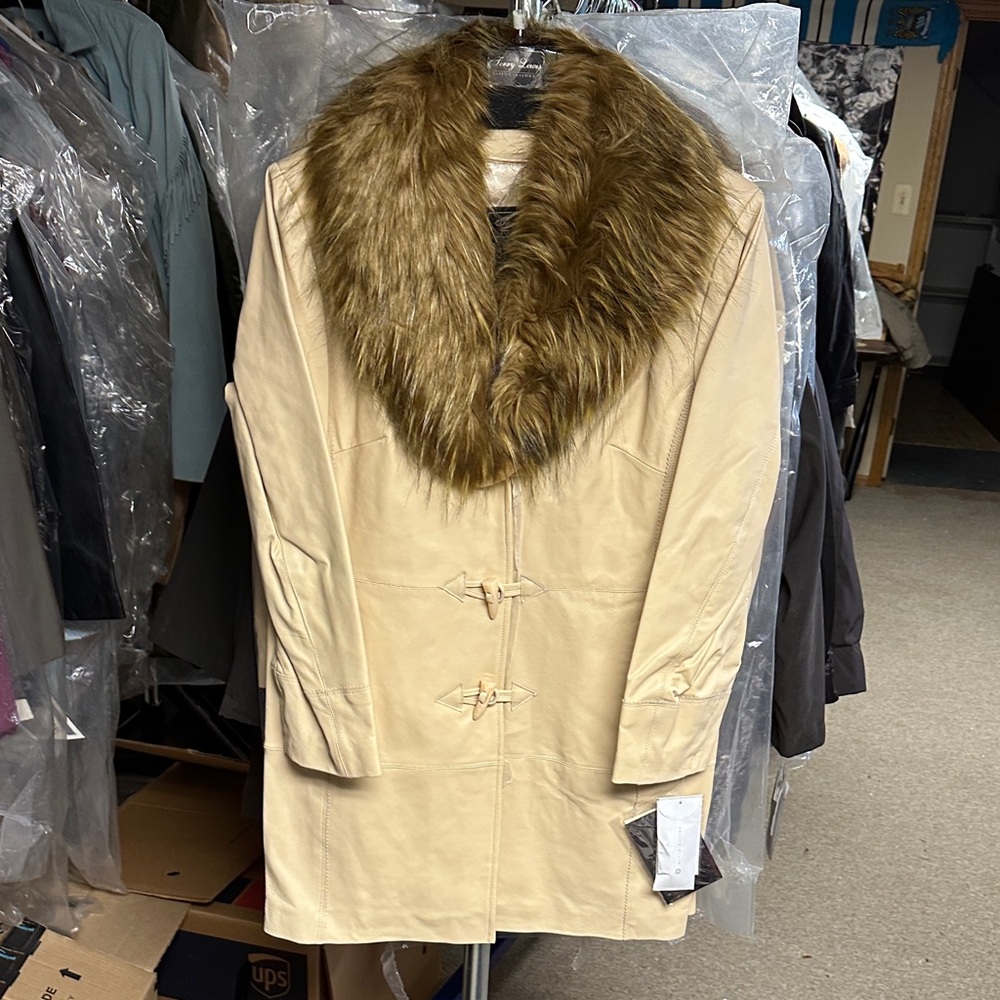 Terry Lewis Classic Luxuries Beige Leather Jacket with Faux Fur Collar